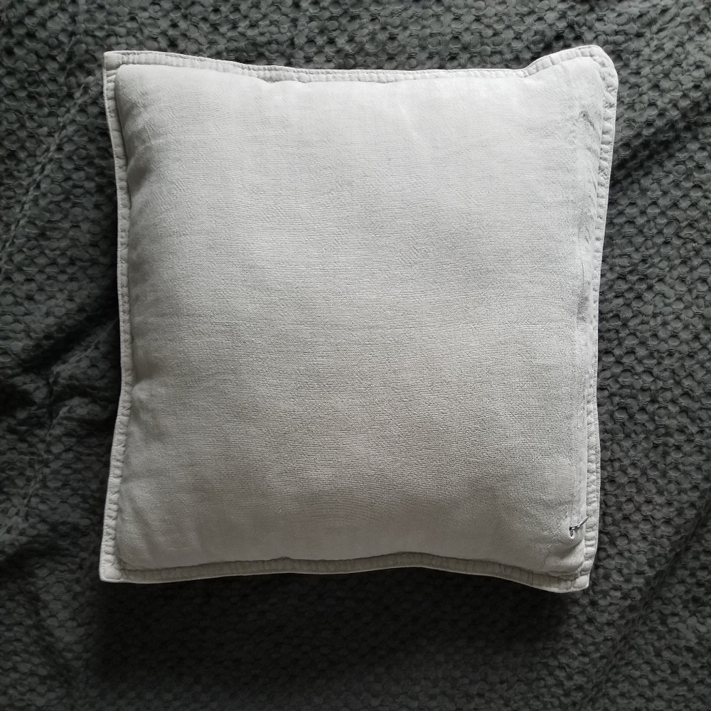 Light Grey accent pillow with insert